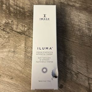 (NWT) ILUMA  Intense Brightening Exfoliating Cleanser (Damaged Box)